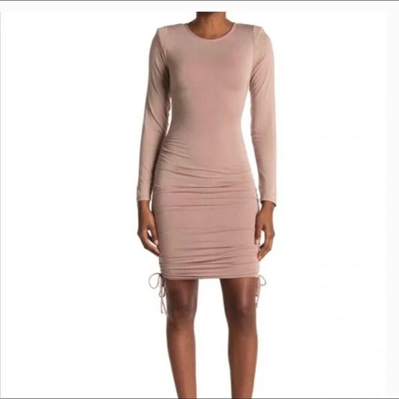 Melrose & Market Tan Burro Side Ruched Long Sleeve Body-Con Dress - Picture 1 of 8